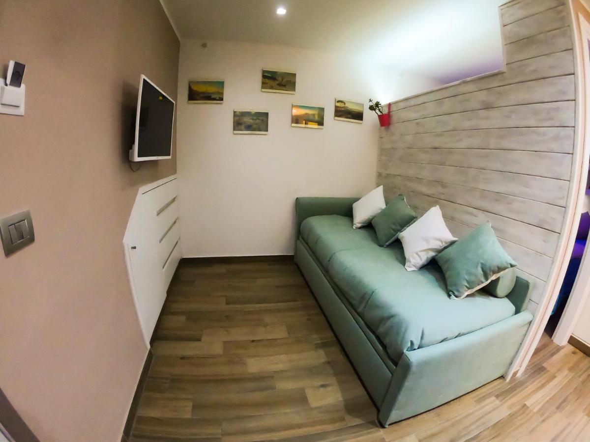 Appartamento Blumon House Napoli Esterno foto