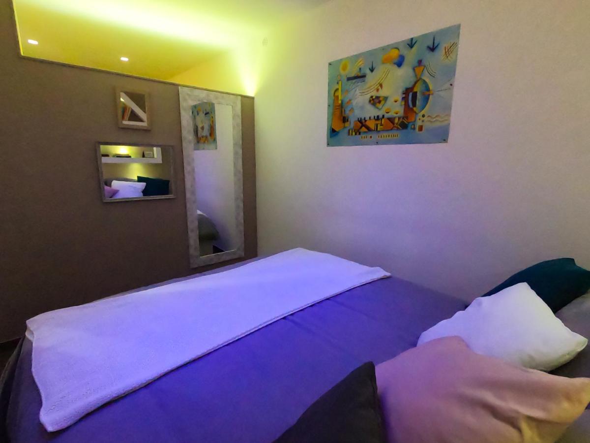 Appartamento Blumon House Napoli Esterno foto