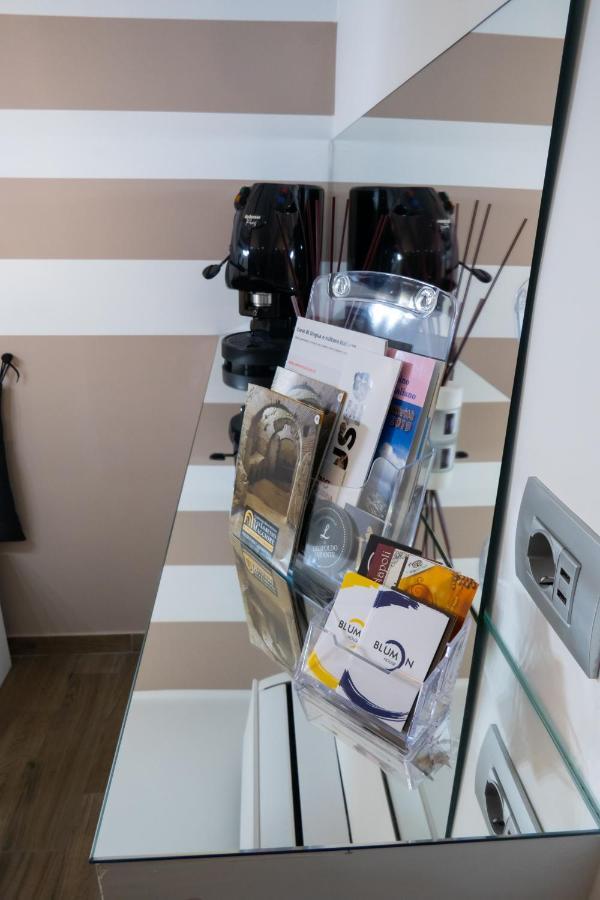 Appartamento Blumon House Napoli Esterno foto