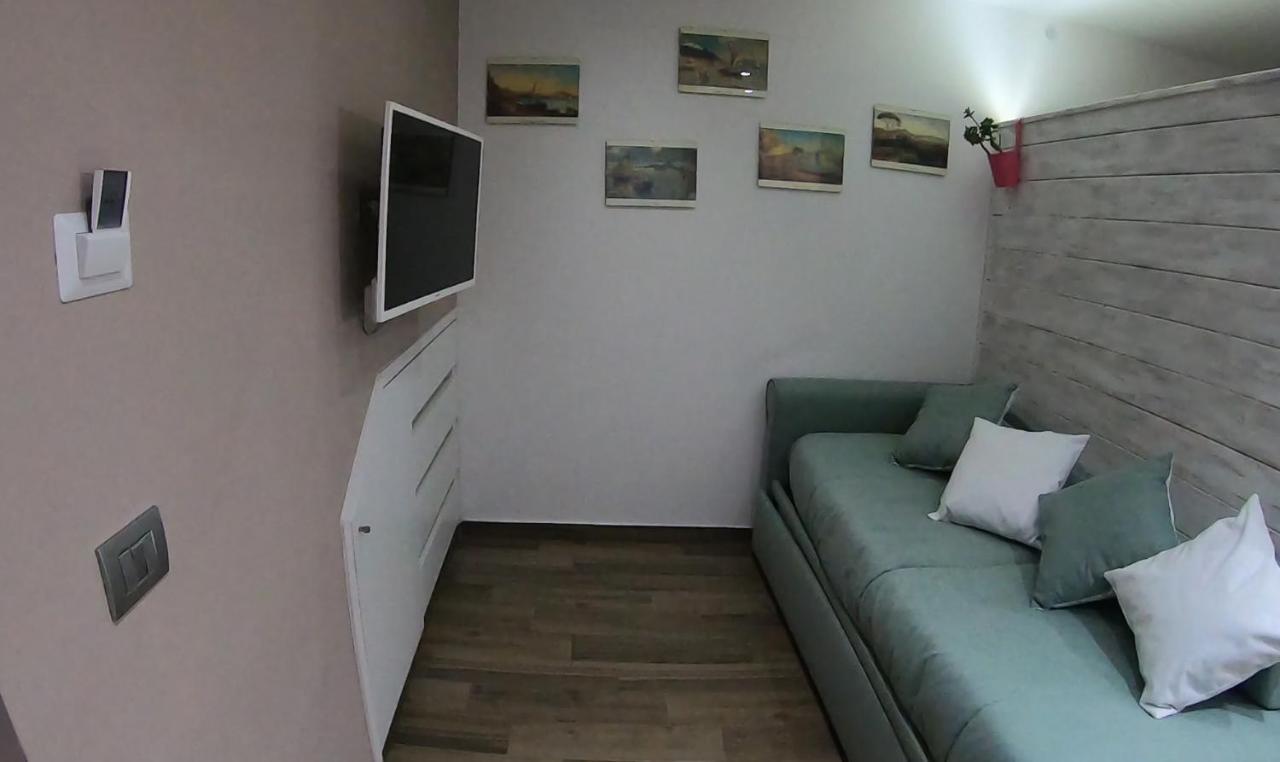Appartamento Blumon House Napoli Esterno foto