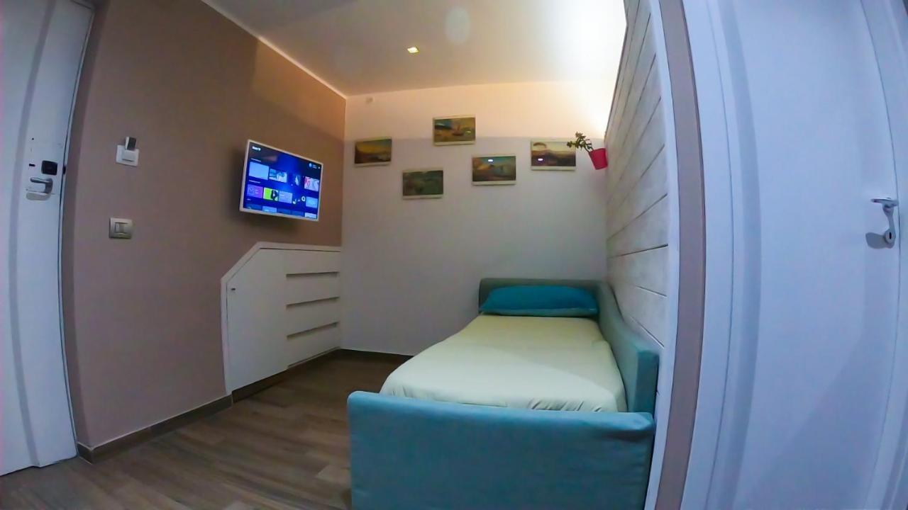 Appartamento Blumon House Napoli Esterno foto