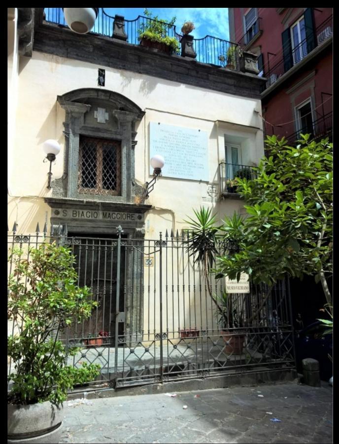 Appartamento Blumon House Napoli Esterno foto