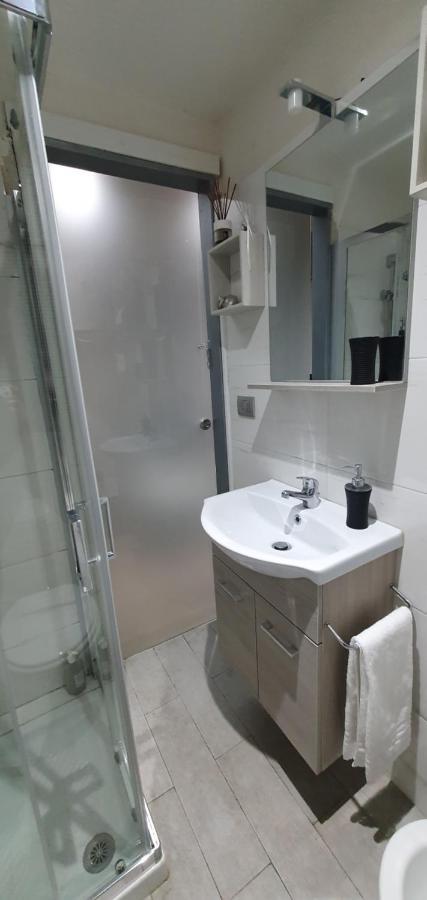 Appartamento Blumon House Napoli Esterno foto
