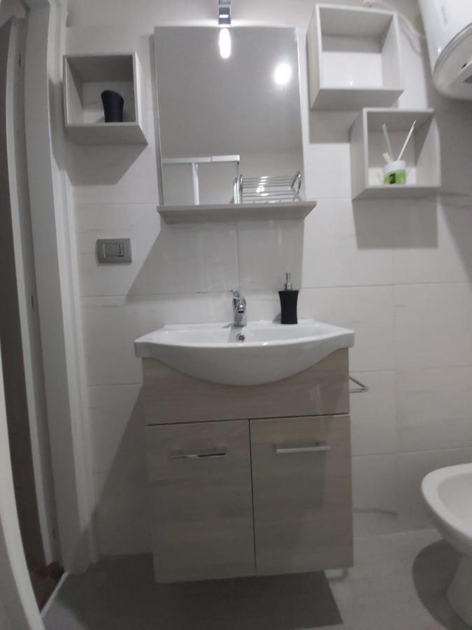 Appartamento Blumon House Napoli Esterno foto